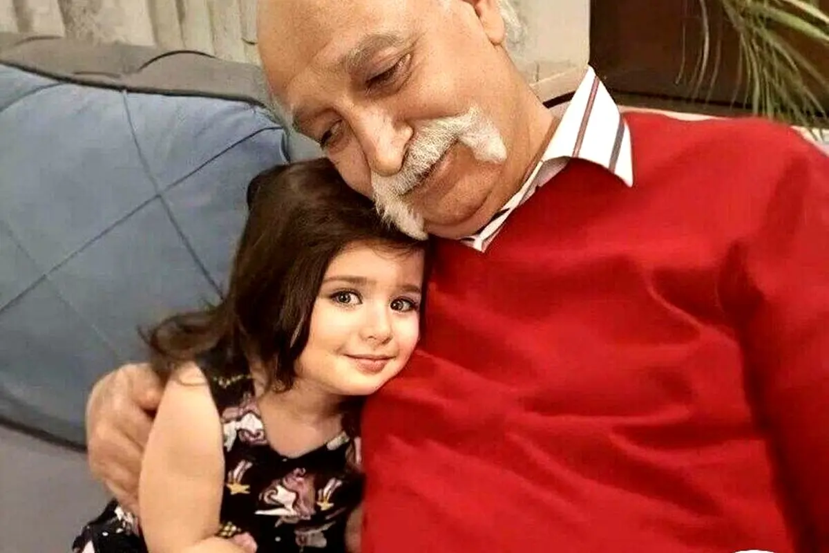 تصویر دیدنی از جشن تولد ساده و خانوادگی محمود پاک نیت در کنار نوه زیبا و چشم‌نوازش + جزئیات زندگی و نقش‌آفرینی در سریال گیلدخت