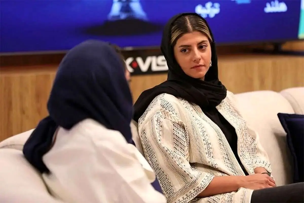 عکس سلفی جذاب مهسا طهماسبی در آسانسور توجهها را جلب کرد