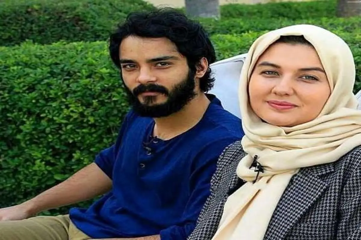 عکس جدید گلوریا هاردی در پشت صحنه تئاتر نازنین بیاتی؛ بازیگر معروف با تیپ ساده در حال تمرین