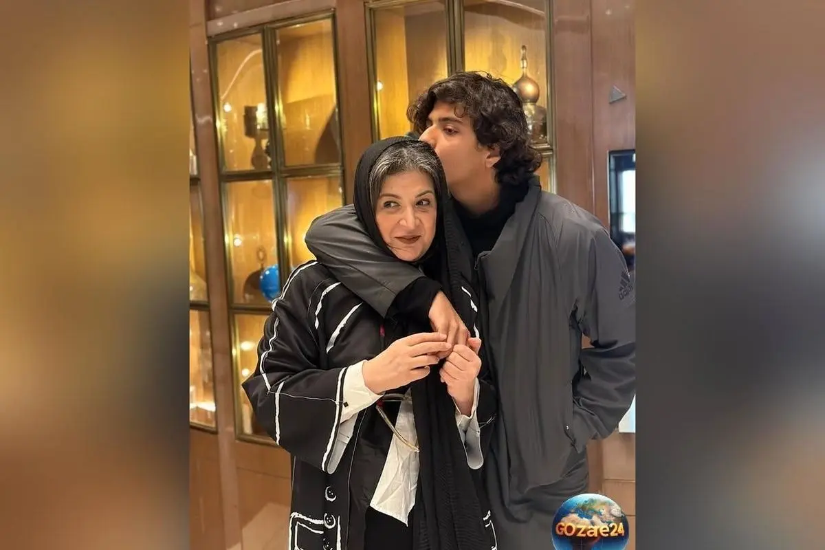 خانه آرام و دلنشین ریما رامین‌فر با کتابخانه بزرگ و دکوراسیون طبیعی