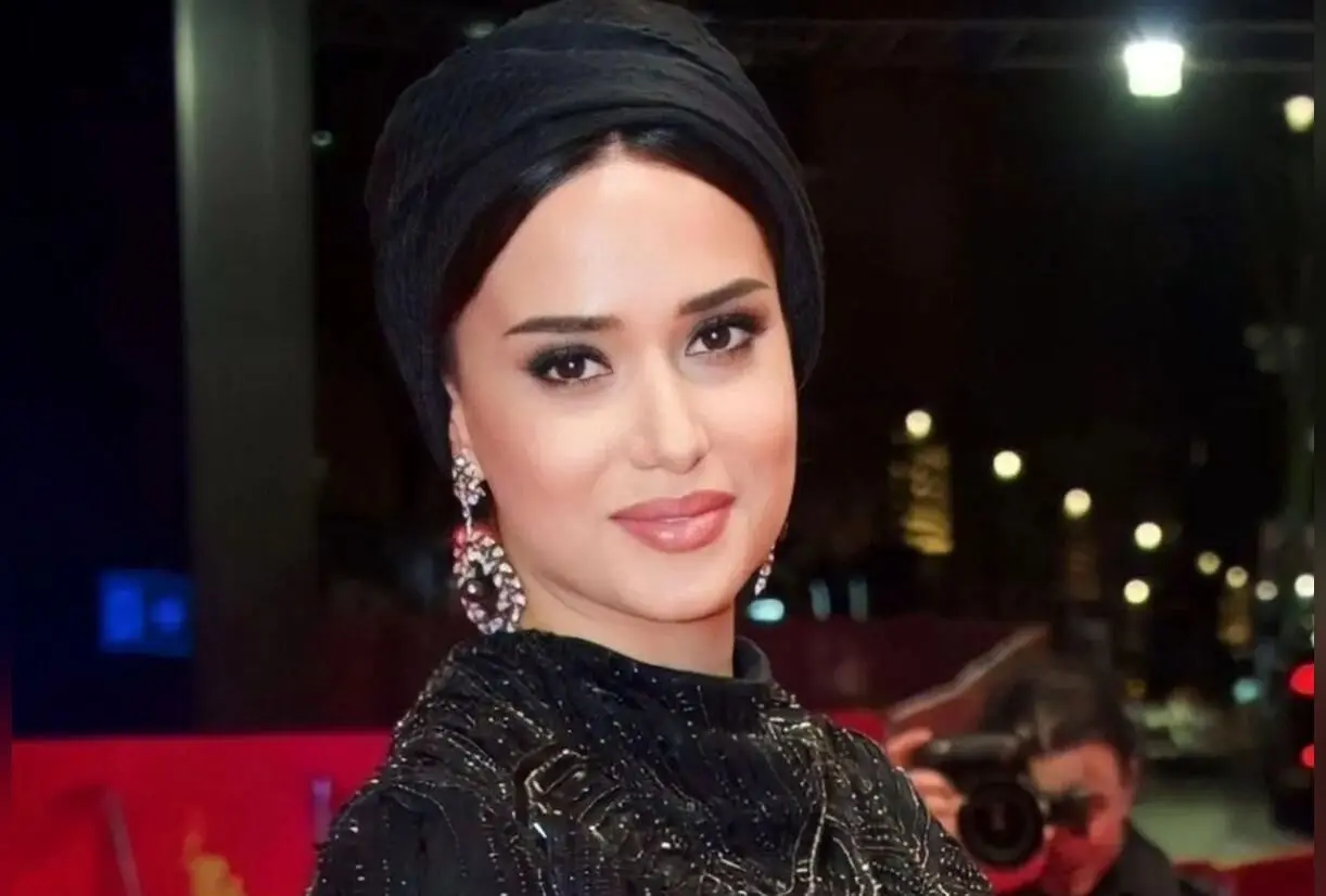 طراحی داخلی منازل لوکس و مدرن پریناز ایزدیار؛ تصاویر بی‌نظیر از دکوراسیون خانه او
