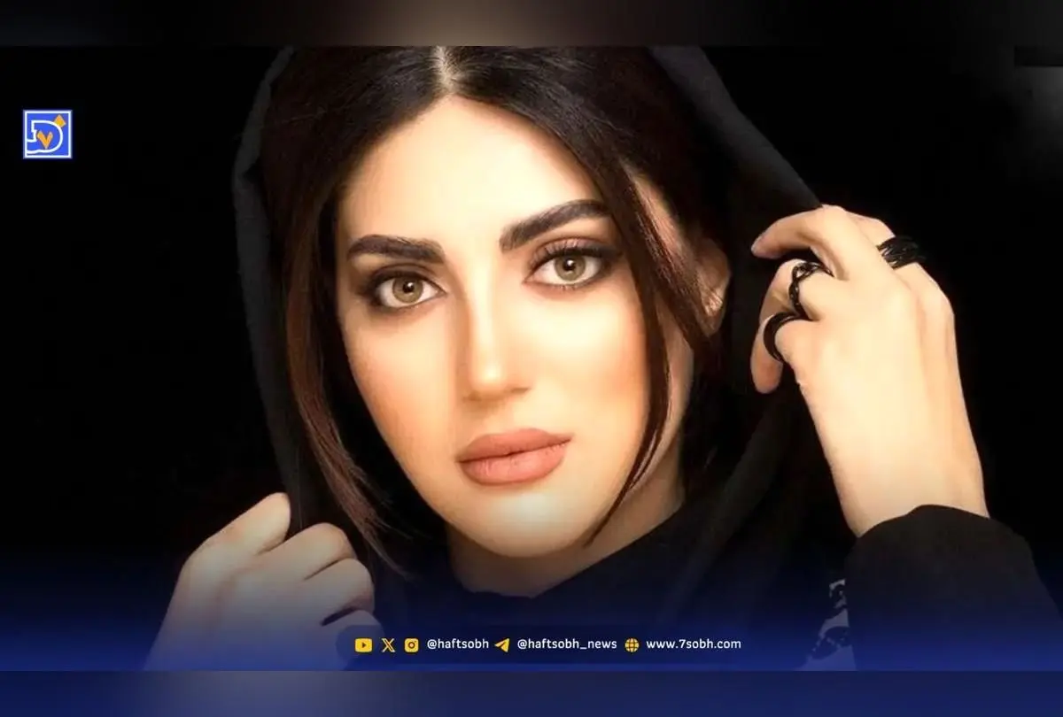 هلیا امامی با استایل مخملی سورمه‌ای در جشنواره همام، چشم‌ها را خیره کرد!