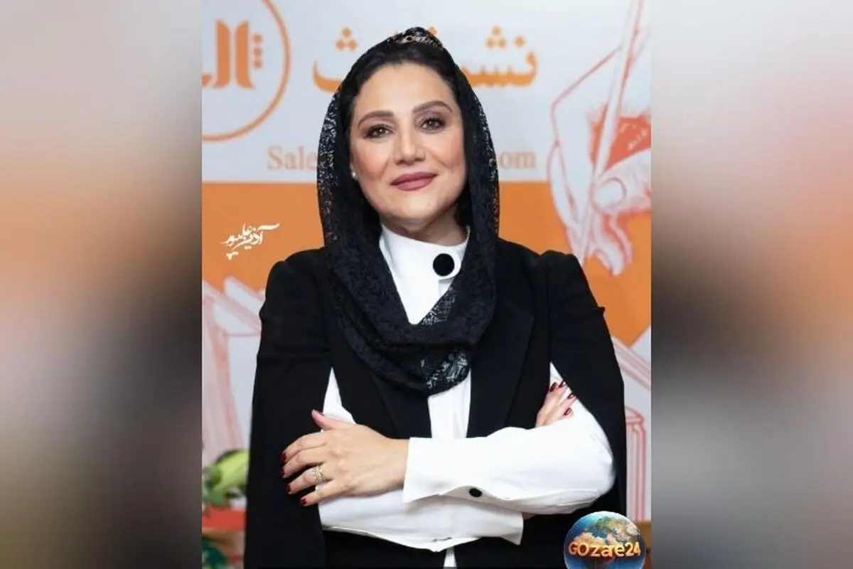 بررسی استایل شیک شبنم مقدمی در جشن امضای کتاب با ترکیب رنگ‌های پایه، روسری گیپور و میکاپ گرم