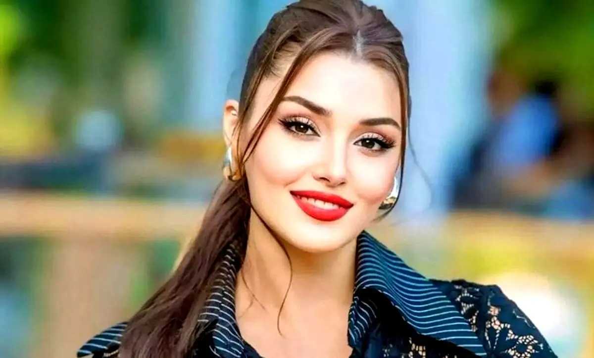 لباس استثنایی هانده ارچل با طرح کهکشان در مراسم Joy Awards عربستان جنجالی شد!