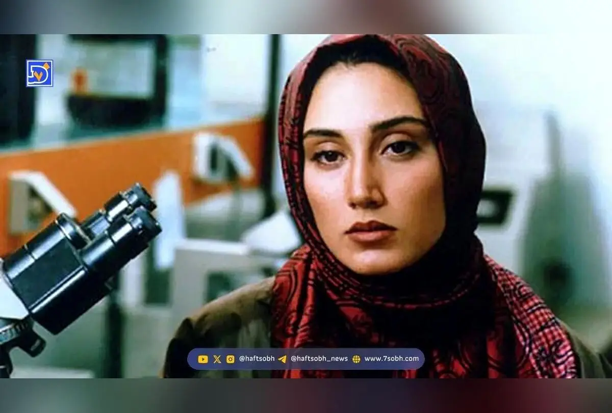 سفر در زمان با استایل خاص هدیه تهرانی در جشن حافظ ۱۳۸۱: روایتی از مد لاکچری ۲۳ سال پیش