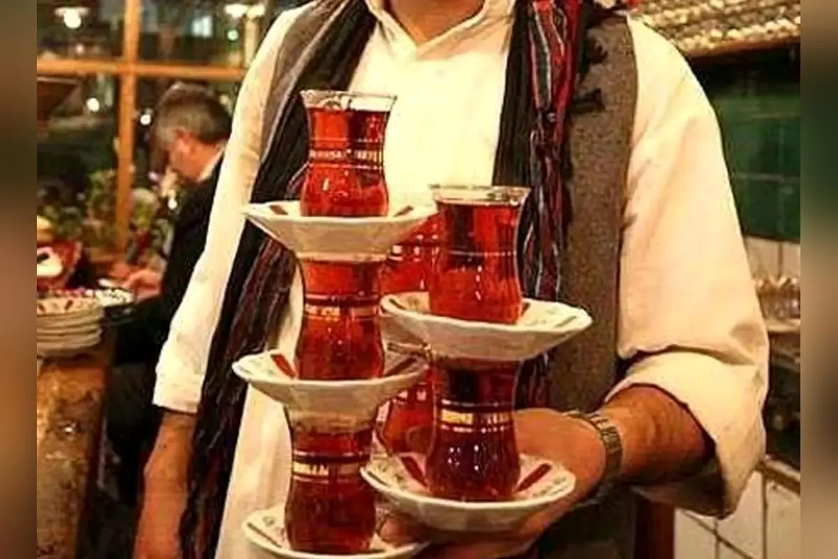 عکس‌های ویژه از مهمانی چای لندنی با حضور بازیگران ایرانی | استایل‌های خاص و دیدنی سیما خضرآبادی، مهراوه شریفی‌نیا و دیگر هنرمندان