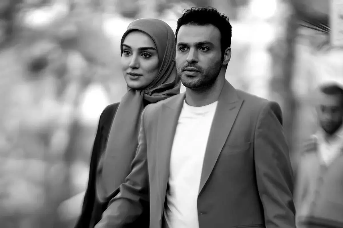 استایل متفاوت و شیک سامان صفاری و زارا نادری‌فر در مراسم سریال ناریا + عکس‌های جذاب