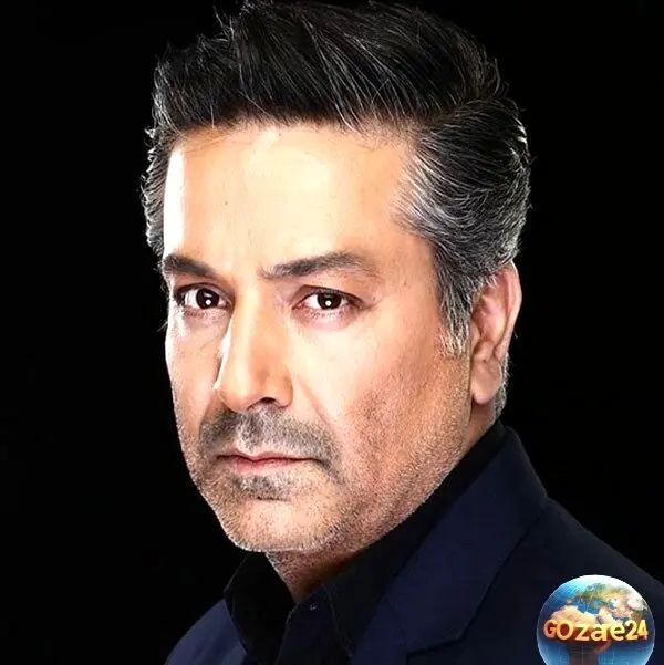 چهره غمزده و حال آشفته حمیدرضا پگاه در مجلس ختم مادر؛ عکس و جزئیات مراسم یادبود