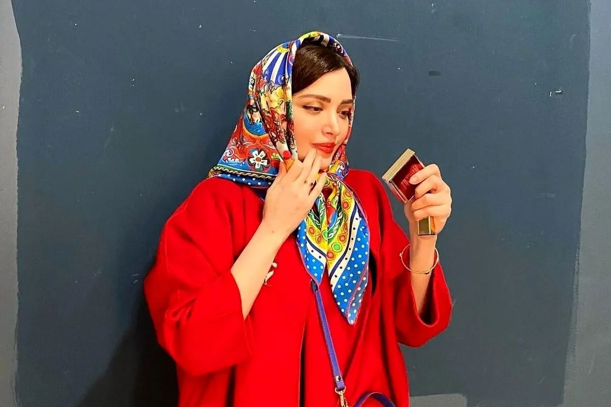 بهنوش طباطبایی در سفر کویری یزدگردی: شترسواری و عکسهای هنری در دل کویر