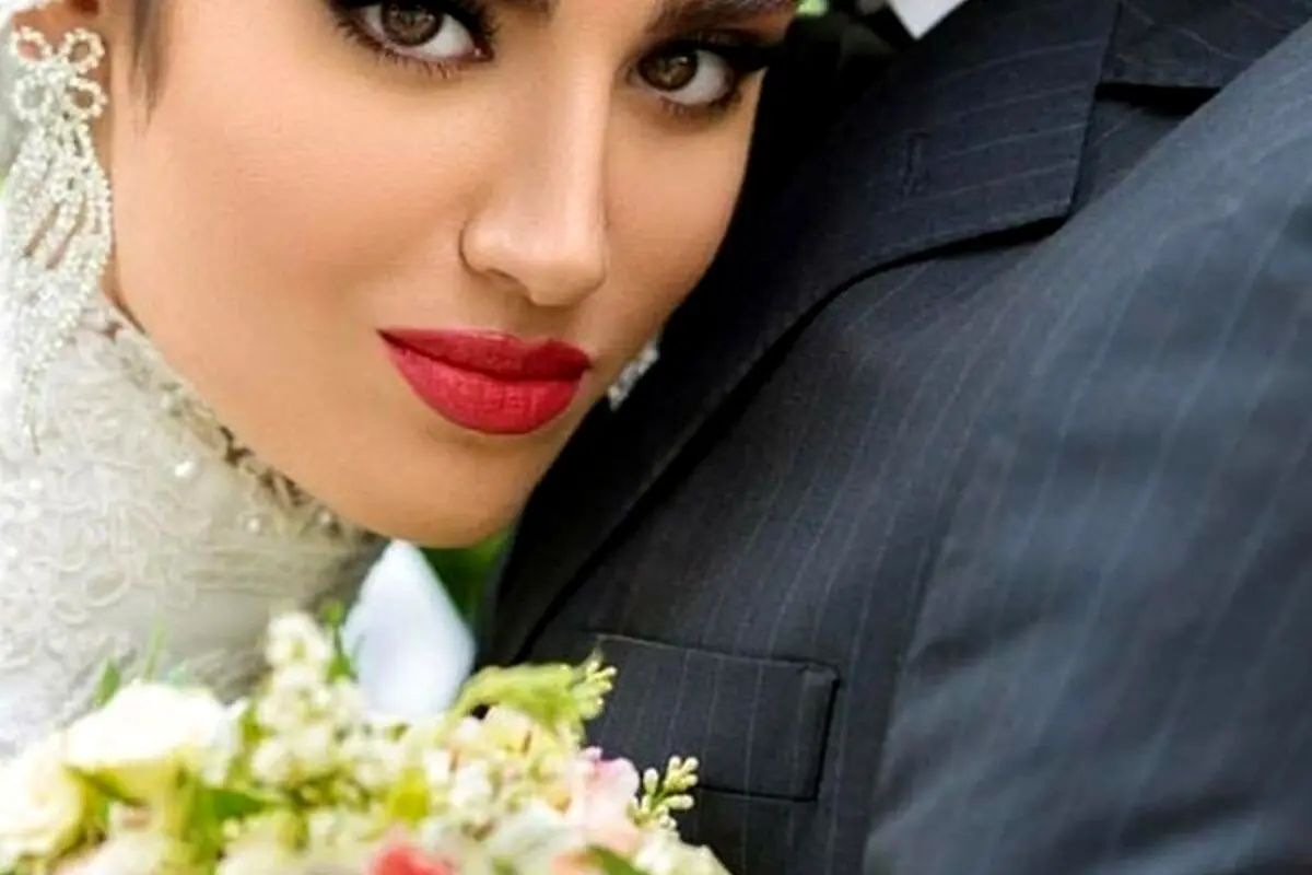نگاهی به لباس عروس و دسته گل رویایی سلبریتی‌ها: سوگل طمهاسبی، مینا مختاری، متین ستوده و بیشتر + عکس، کدوم رو بیشتر دوست دارید؟