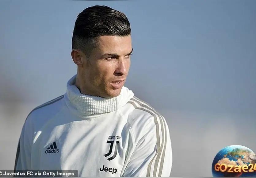 رونالدو با هدیه پیراهن به دختر بچه، لحظه‌ای احساسی و اشک‌ریزان در ورزشگاه را رقم زد