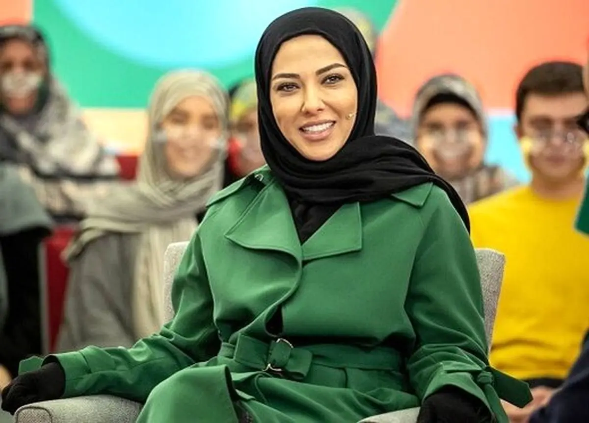 لیلا اوتادی با پوشش سبز در خندوانه؛ عکس جدید و بیوگرافی بازیگر محبوب ایرانی