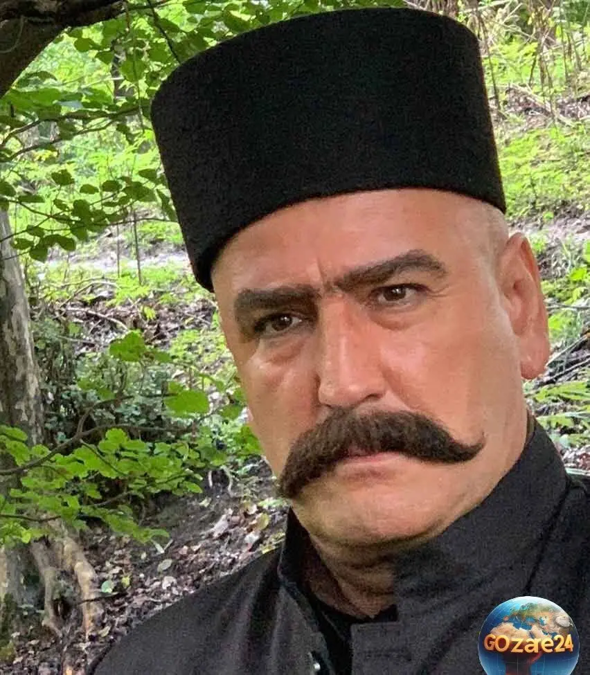 شازده مفخم در سریال "گیلدخت": صالح میرزاآقایی با همسر و فرزندان رشید و خنده‌رو، نشان می‌دهد چقدر بچه‌های سن‌دار هم می‌توانند شادی‌بخش باشند!