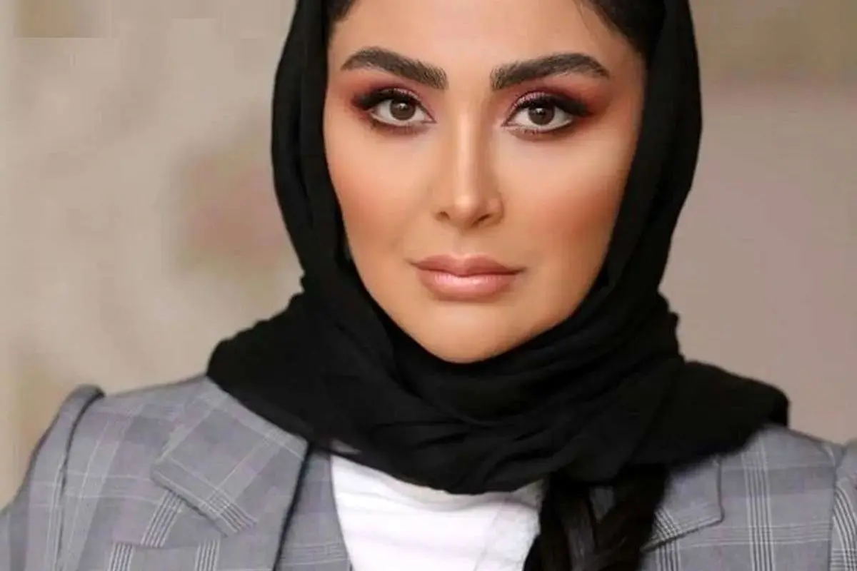 تصاویر جدید مریم معصومی در کنار دریاچه مهآلود با استایل جین و حیوان خانگی در فضای آرام و خاص