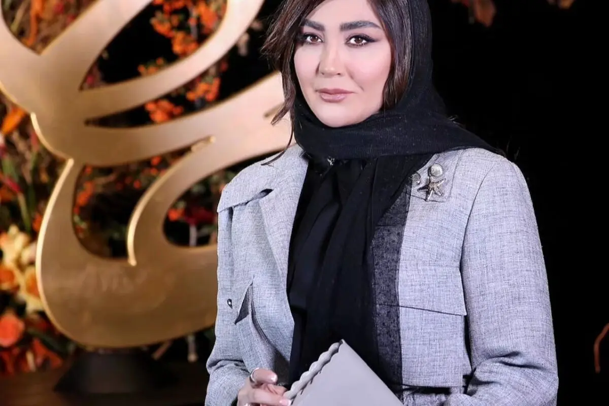 استایل خاص مریم معصومی با مانتوی لاکچری و فوق میلیونی؛ ترکیبی از شیک‌پوشی و مدلینگ!
