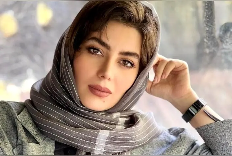 هدیه بازوند در لوکیشن جذاب و رنگارنگ با استایل خاص؛ شباهت لباسش به ترانه علیدوستی در شهرزاد