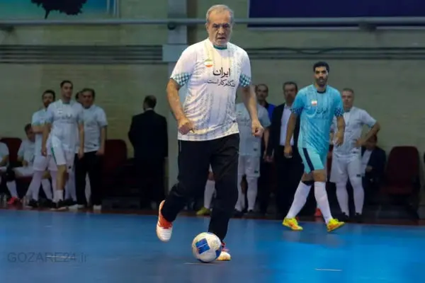 دریبل‌های رئیس‌جمهور! مسعود پزشکیان در لباس ورزشی وارد میدان شد؛ گزارش تصویری و ویدئو 