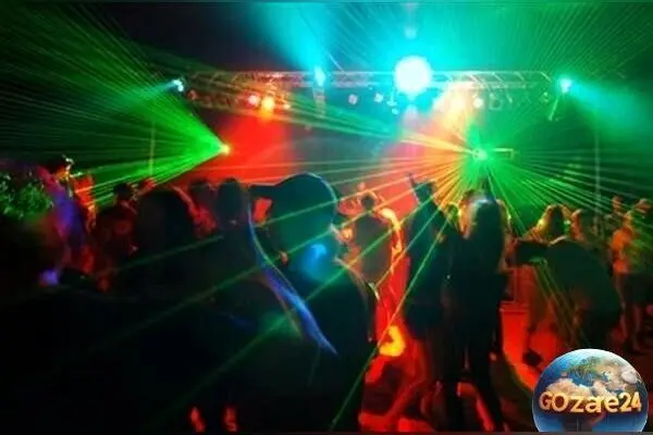 دستگیری بازیکن سرشناس فوتبال ایران در مهمانی‌های شبانه مختلط با مشروب و مواد مخدر | پشت پرده مهمانی‌های لاکچری و کد QR برای ورود