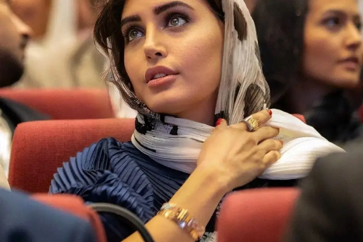 الناز شاکردوست با کیف دستی عجیب و برند خاص در اکران فیلم «تی تی» + تصویر و جزئیات