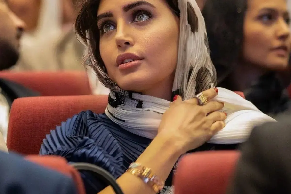 الناز شاکردوست با کیف دستی عجیب و برند خاص در اکران فیلم «تی تی» + تصویر و جزئیات