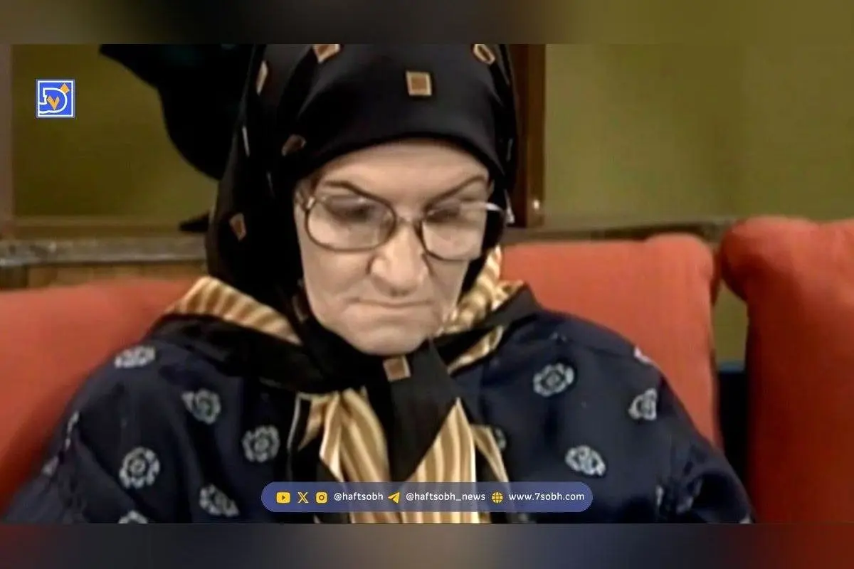 عکس نادر ملکه رنجبر و لعیا زنگنه در دهه ۸۰؛ لحظه‌ای از خاطرات تلویزیونی سریال زیر آسمان شهر