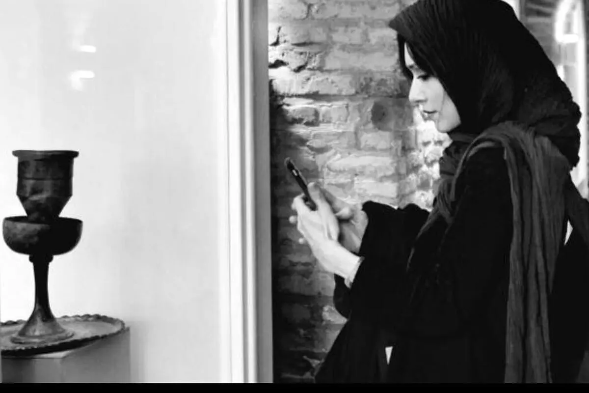 میز عزای ساده و بی‌تجملات شهرزاد کمال‌زاده برای پدربزرگ نظامی‌اش + عکس و جزئیات