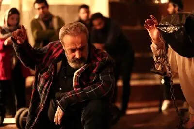 «قاتل و وحشی» پس از ۵ سال توقیف در جشنواره فجر | بازگشت جنجالی حمید نعمت‌الله!