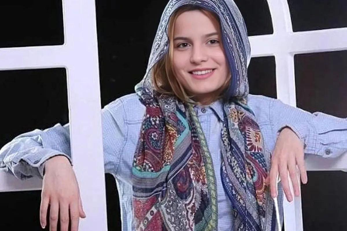 عکسهای جذاب و خصوصی غزاله اکرمی بازیگر نقش سوجان در سن ۲۵ سالگی + استایلهای متفاوت و بیوگرافی کوتاه