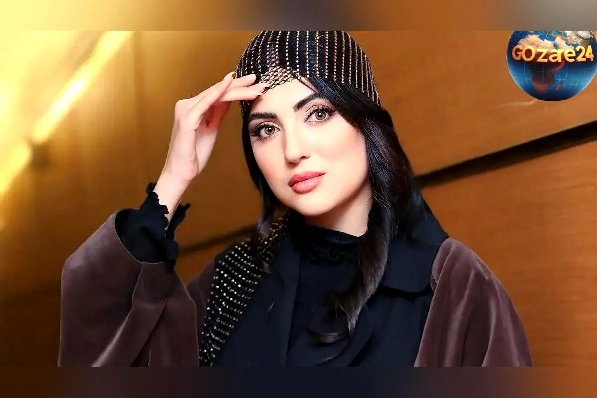 هلیا امامی با سلفی کریسمسی و استقبال زودهنگام از سال نو میلادی ۲۰۲۶