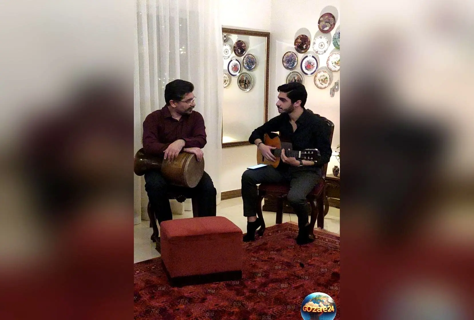 کلکسیون آلات موسیقی و دکوراسیون هنری منزل امیرحسین مدرس؛ فضایی گرم و پر از هنر و موسیقی