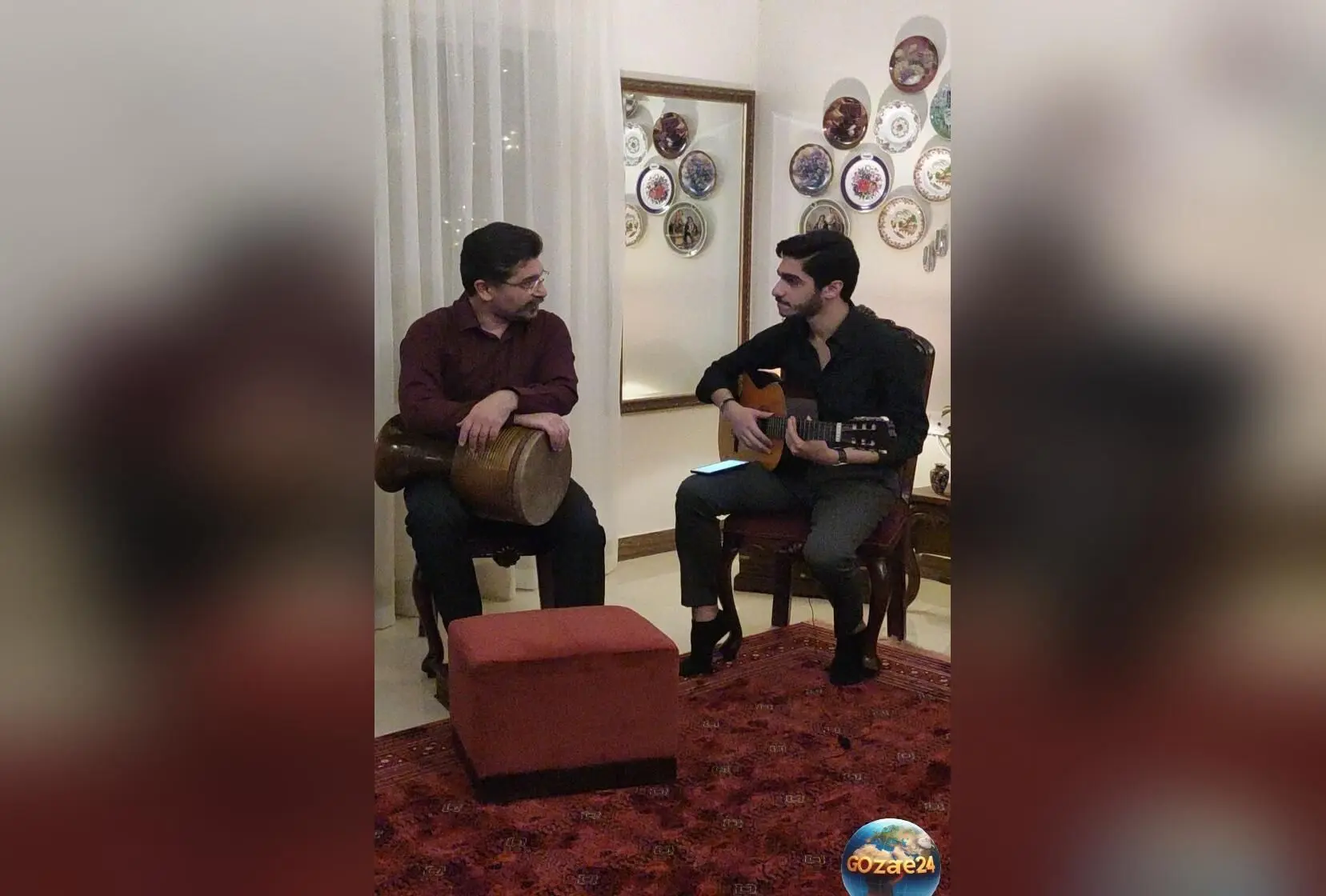 کلکسیون آلات موسیقی و دکوراسیون هنری منزل امیرحسین مدرس؛ فضایی گرم و پر از هنر و موسیقی