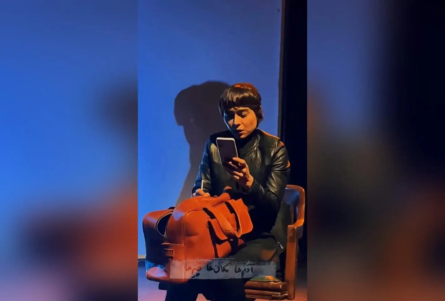 نمایش «آدم‌ها، مکان‌ها، چیزها» در کاخ هنر شهریور ۱۴۰۴ | بلیت‌فروشی آنلاین در تیوال