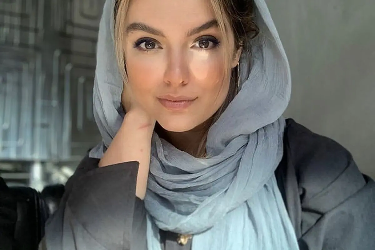 دنیا مدنی با استایل مدلینگ و باکلاس در عرصه طراحی لباس، سوژه عکاسان خوش ذوق شد!