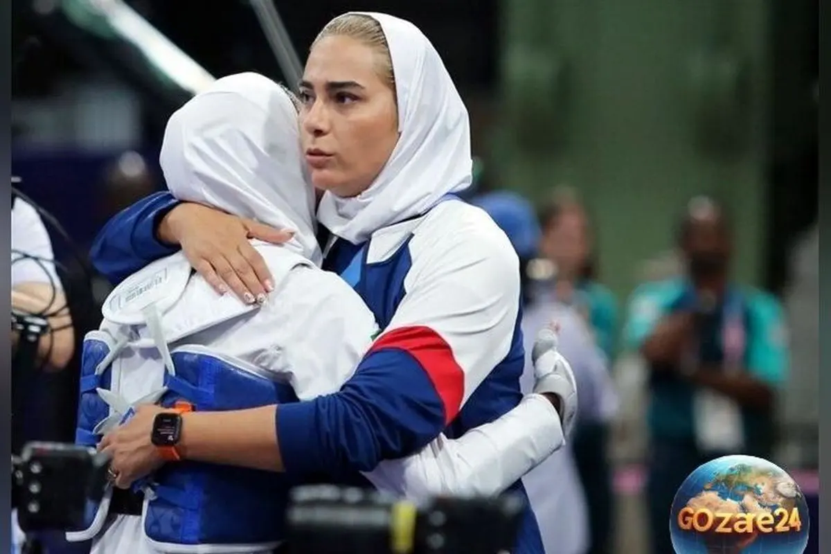 ادای احترام خواهر هادی ساعی به مرحوم صابر کاظمی با عکس یادگاری | روحش شاد و چکیده