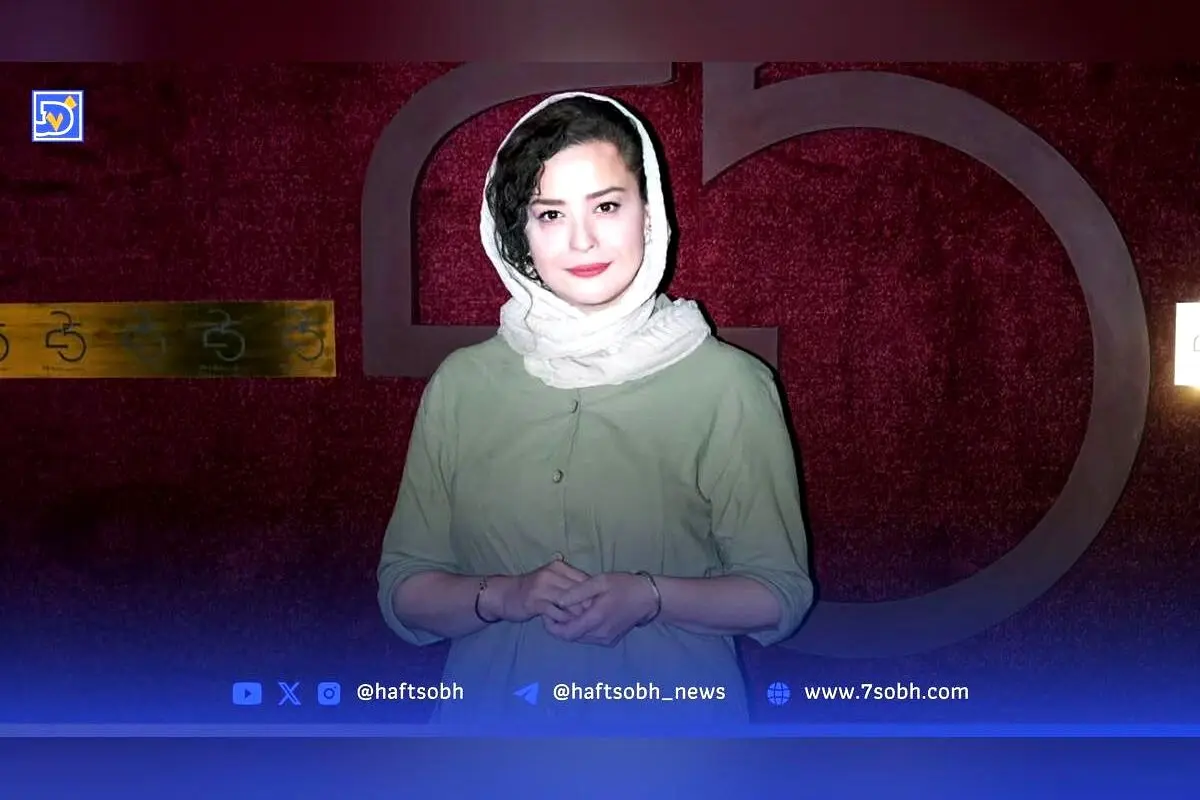 تیپ و استایل هنرمندان در اختتامیه جشنواره «آسمون» با داوری ایرج طهماسب و مهراوه شریفی‌نیا: نگاهی به لباس‌های شیک و جذاب در رویداد ملی فضای مجازی نوجوان
