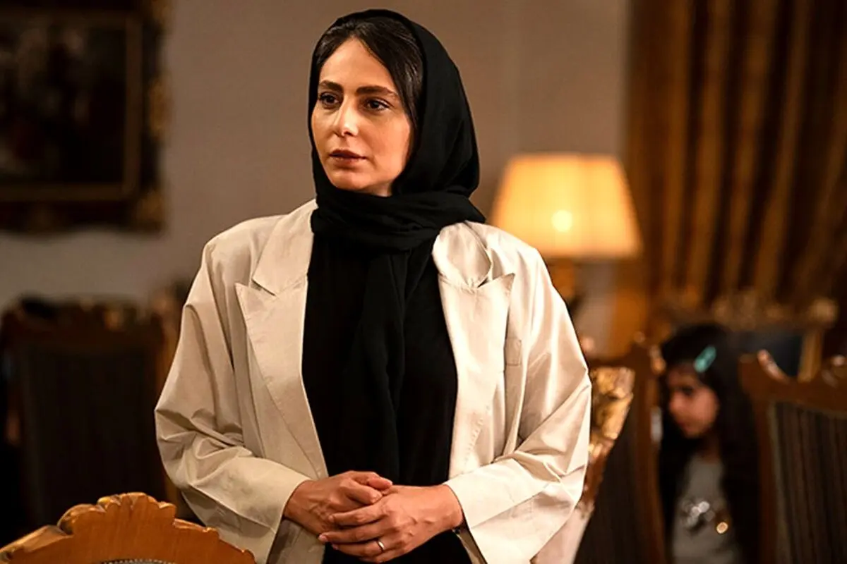 بیوگرافی کامل رعنا آزادی‌ور، عکس‌های خصوصی با مهدی پاکدل و رازهای زندگی هنری و شخصی ستاره سینما