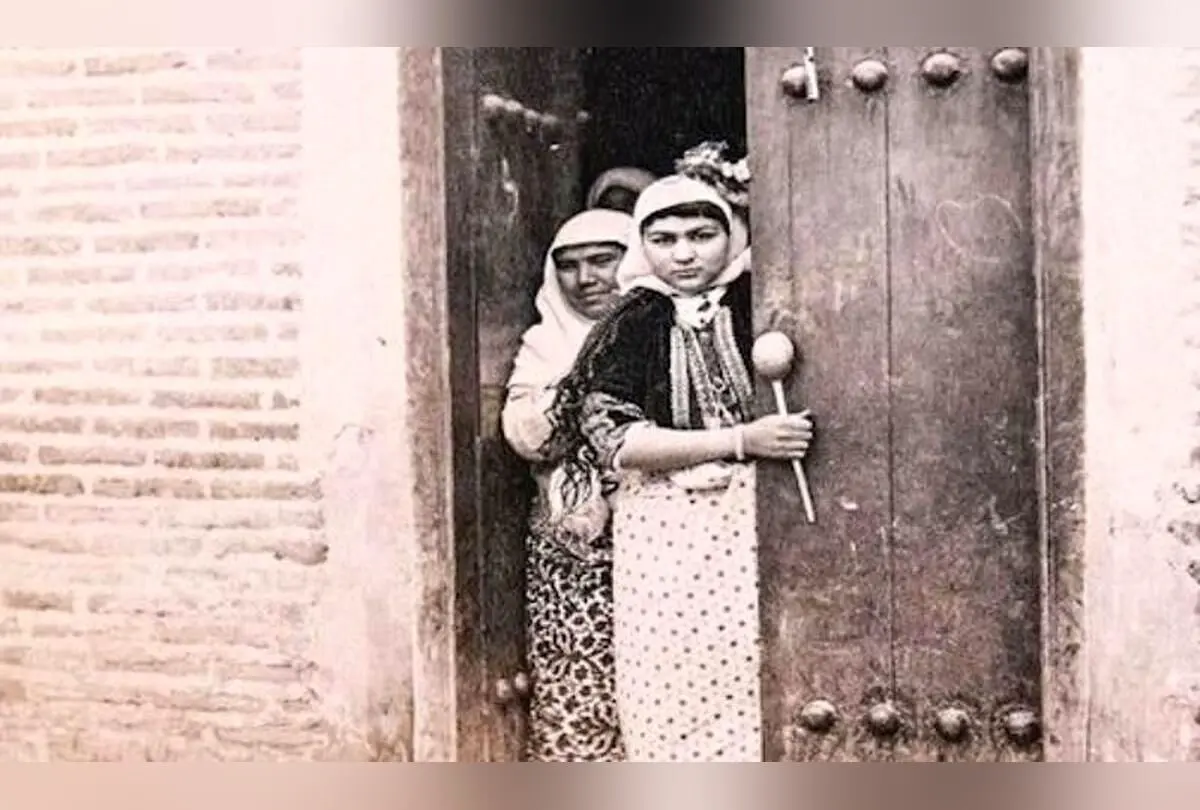 عکس‌های نادر از خانواده ناصرالدین‌شاه و زنان اشراف‌زاده ایران در دوره قاجار