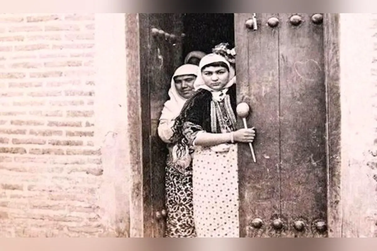 عکس‌های نادر از خانواده ناصرالدین‌شاه و زنان اشراف‌زاده ایران در دوره قاجار