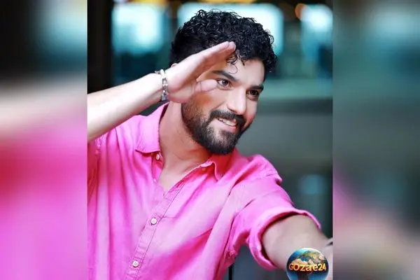 سینا مهراد از وضعیت روحی دشوار و واکنش‌های شخصی‌اش به انتشار عکس نماز خواندن در برنامه عید گفت