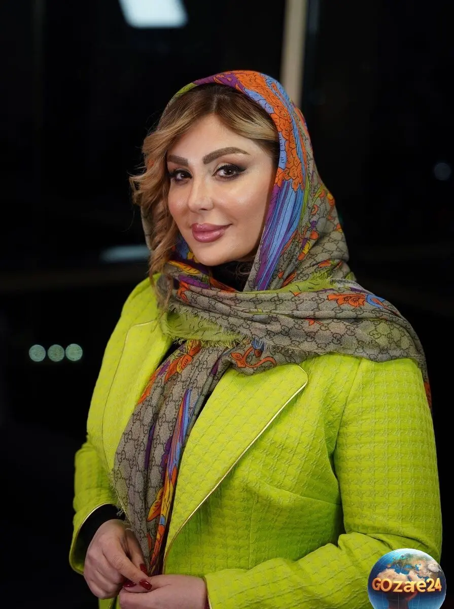 نیوشا ضیغمی با موتور وسپای لاکچری و خوشرنگش + عکس جدید در اینستاگرام