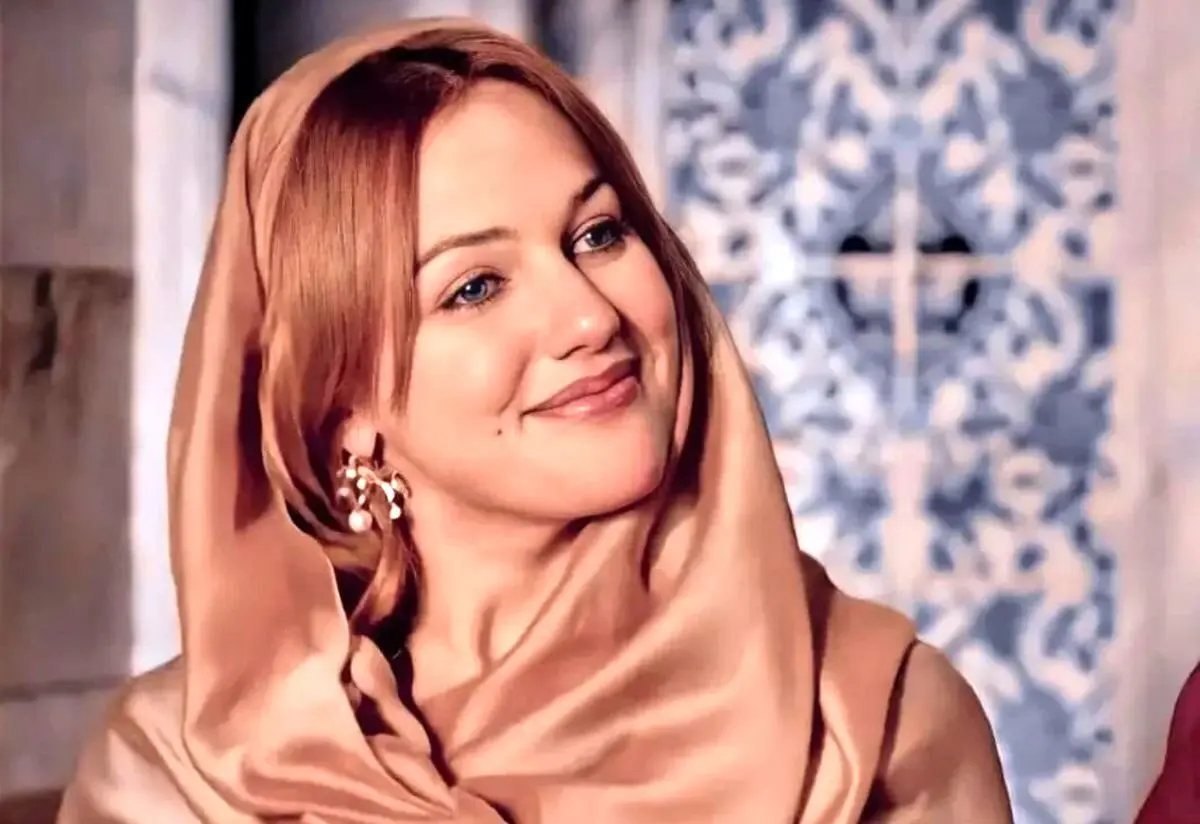 چهره متفاوت مریم اوزرلی پس از ۱۴ سال؛ عکس جدید بازیگر «حریم سلطان» در فضای مجازی سر و صدای زیادی به راه انداخت
