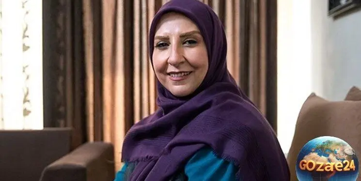 مرجانه گلچین در جشن تولد 55 سالگی با ژست‌های عکاسی خاص در لوکیشنی پُردار و درختی