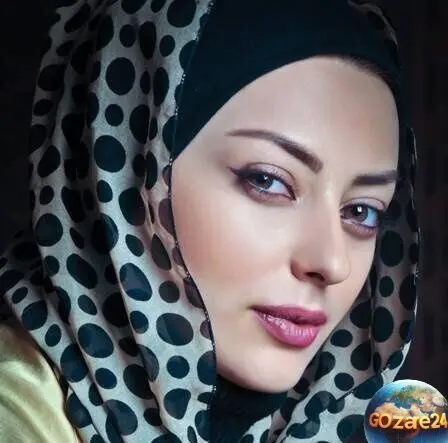 مانتو هنری نفیسه روشن با طرح برج آزادی؛ استایل زیبا و متفاوت در دنیای مد