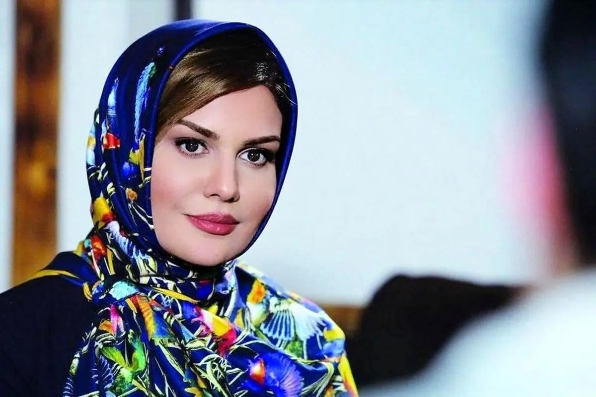 رز رضوی بازیگر مختارنامه در کنار برج ایفل؛ سفر جدید و تصاویر وایرالشده پس از ۱۵ سال