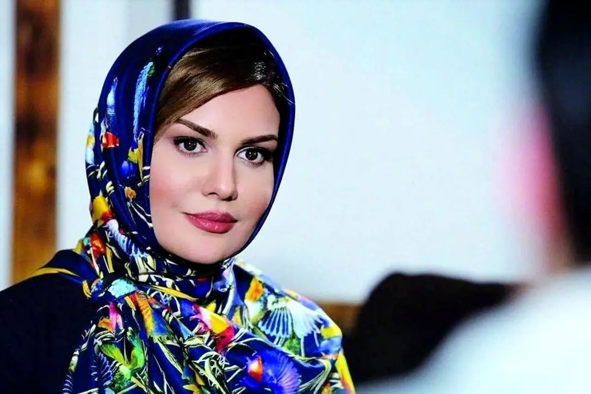 رز رضوی بازیگر مختارنامه در کنار برج ایفل؛ سفر جدید و تصاویر وایرال‌شده پس از ۱۵ سال