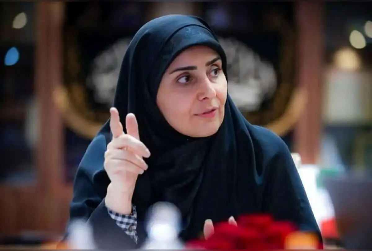 حلقه ازدواج فرزانه صادق وزیر راه و شهرسازی در دولت چهاردهم سوژه رسانه‌ها شد + عکس