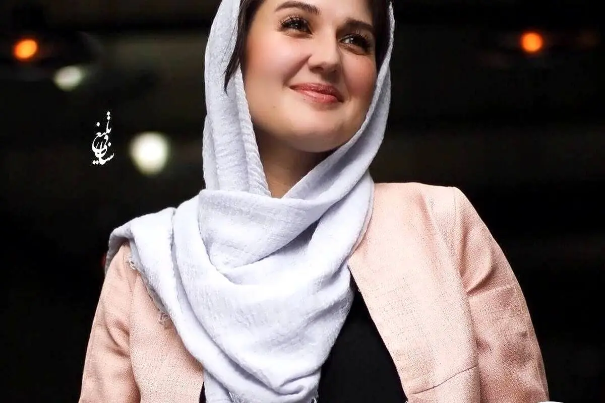 استایل ایرانی گلوریا هاردی در کنار آثار هنری و اصیل نصف جهان؛ بازیگر نقش رها در سریال کیمیا