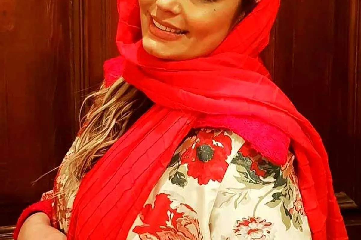 سپیده خداوردی در ویلای لوکس کنار دریا با منظرهای بهشتی و ژست زیبا در جدیدترین عکس اینستاگرامی خود