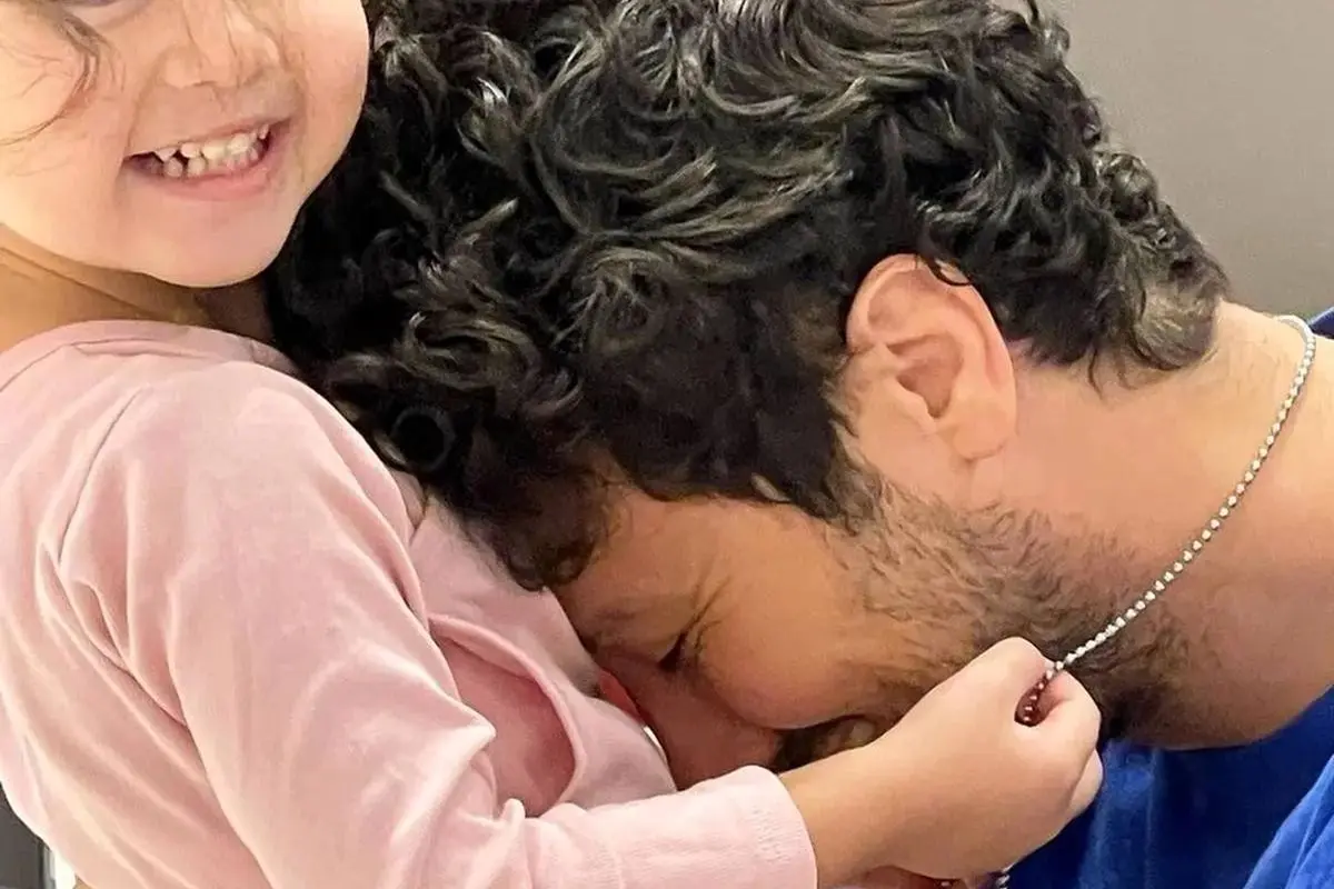 بی‌حوصلگی و بی‌عصابی شیرین نبات استخری در روزهای نخست مهدکودک + استوری جذاب سپیده بزمی پور