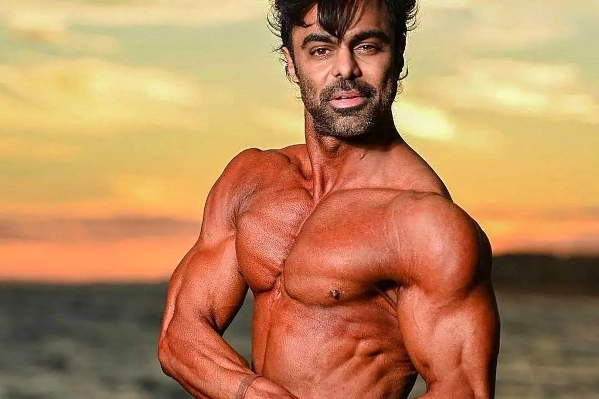 مهدی ماهانی در لحظه‌های تلخ و بحرانی: روایت گریه‌بار از وصیت و عشق به امام رضا در برنامه زنده